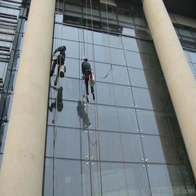 全方位物業(yè)清潔與設(shè)施維護服務(wù)，打造潔凈規(guī)范的環(huán)境