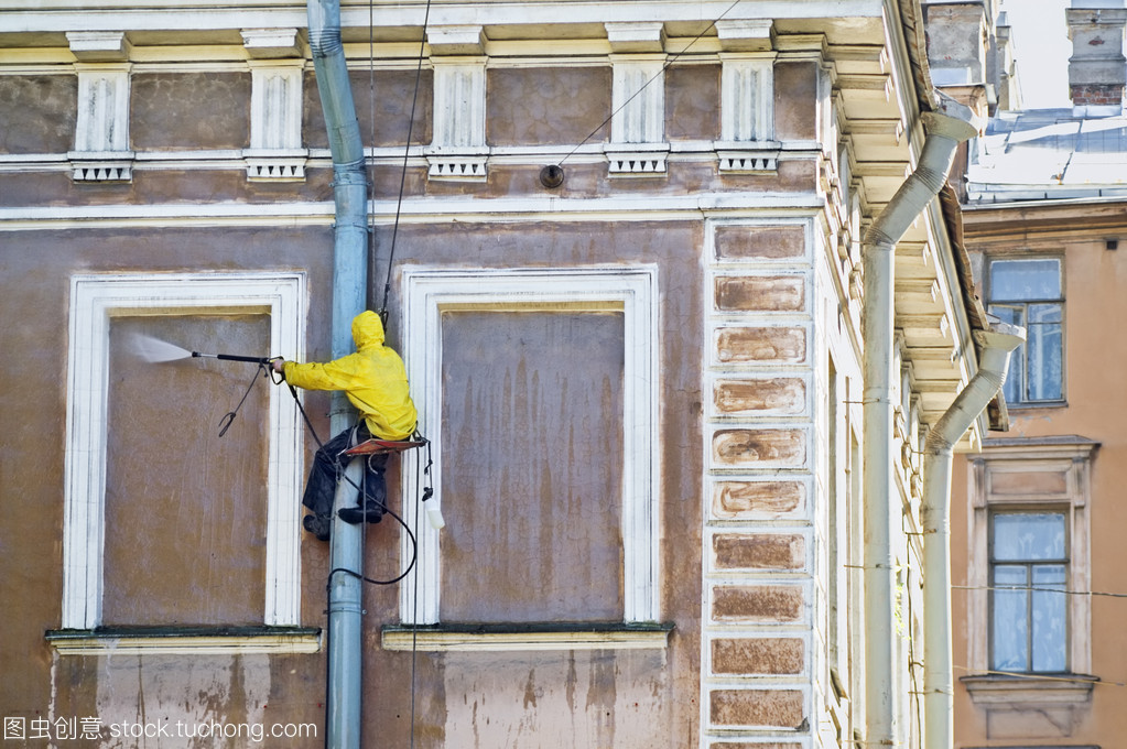 建筑物清潔服務 專業(yè)清洗工作者的重要性